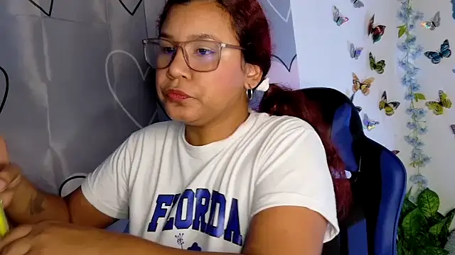 lucy hairypussy83 online show from 9, 9, 2025