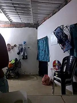 lucy hairypussy83 online show from 18, 9, 2025