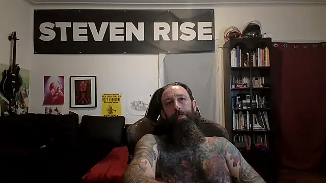 Snapshot of StevenRiseNYC chatting on 28, 5, 2026 StevenRiseNYC online show from 28, 5, 2026