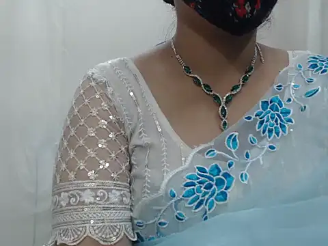 Lovely Siri 23 online show from 4, 12, 2025