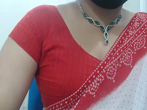 Lovely Siri 23 online show from 20, 6, 2026