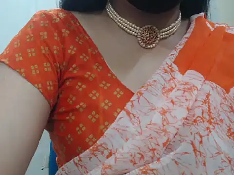 Lovely Siri 23 online show from 20, 7, 2026