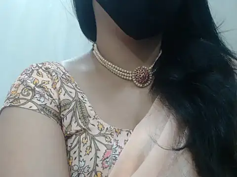Lovely Siri 23 online show from 28, 7, 2026