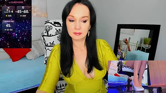 Sofia Ford online show from 6, 2, 2026