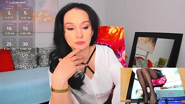 Sofia Ford online show from 21, 4, 2026