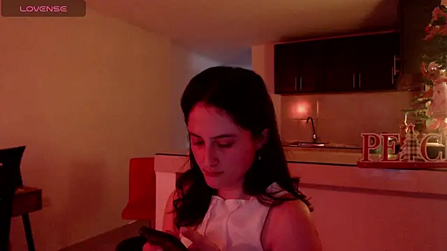 Snapshot of AlissonnFoxx chatting on 27, 12, 2024 AlissonnFoxx online show from 27, 12, 2024