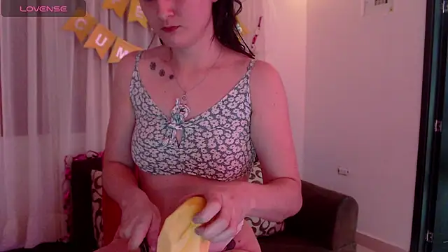 Snapshot of AlissonnFoxx chatting on 23, 2, 2025 AlissonnFoxx online show from 23, 2, 2025