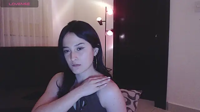 Snapshot of AlissonnFoxx chatting on 10, 9, 2025 AlissonnFoxx online show from 10, 9, 2025