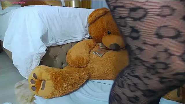 GoldenCaroline online show from 14, 3, 2026