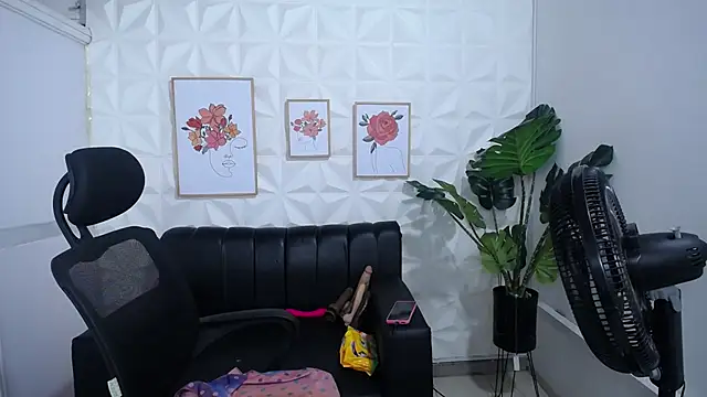 Valentinaa mature online show from 27, 2, 2025