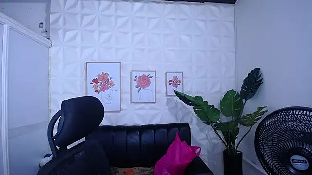 Valentinaa mature online show from 29, 11, 2025