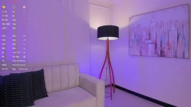 LizzHamilton   online show from 18, 12, 2025