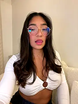 Snapshot of Bellafr chatting on 17, 10, 2025 Bellafr online show from 17, 10, 2025
