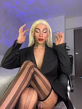 Snapshot of Miss_sagitario chatting on 13, 7, 2026 Miss sagitario online show from 13, 7, 2026