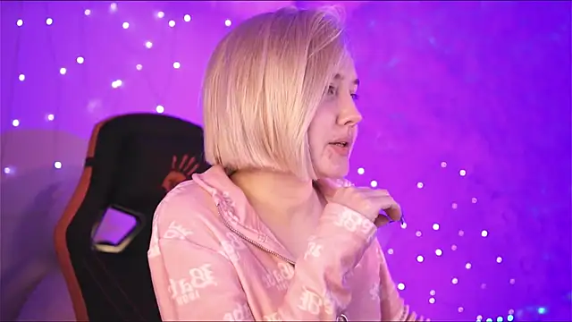 ReiYosimoto online show from 13, 12, 2024