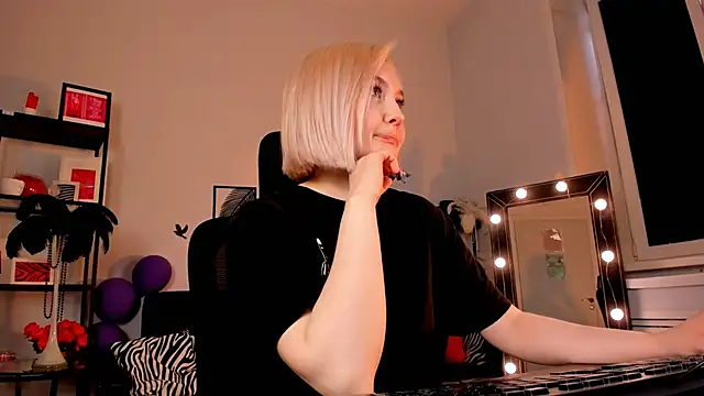 ReiYosimoto online show from 18, 1, 2025