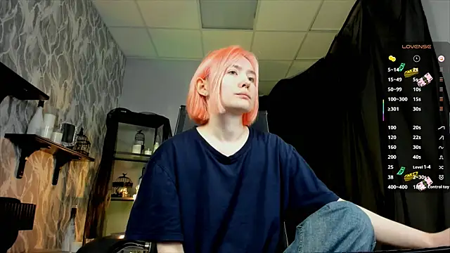 ReiYosimoto online show from 3, 10, 2025