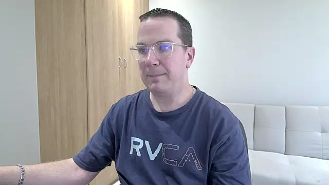 BrettJ81 online show from 9, 11, 2025