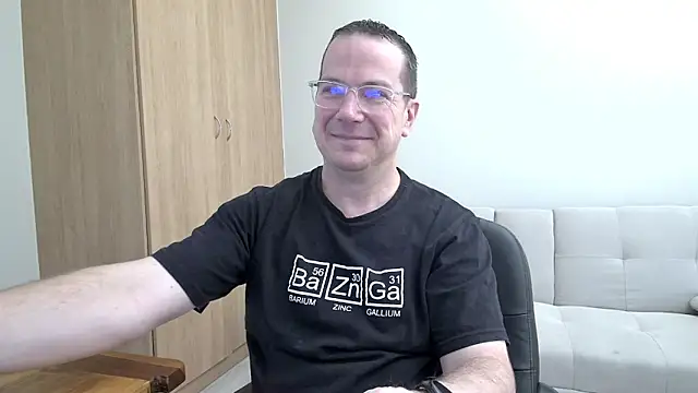 BrettJ81 online show from 23, 12, 2025