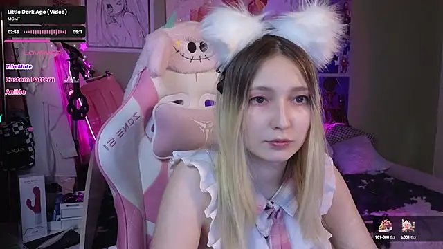 Snapshot of Evie_Ro chatting on 9, 1, 2025 Evie Ro online show from 9, 1, 2025
