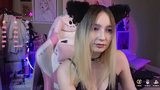 Snapshot of Evie_Ro chatting on 10, 2, 2025 Evie Ro online show from 10, 2, 2025
