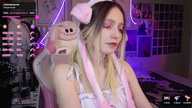 Snapshot of Evie_Ro chatting on 19, 3, 2025 Evie Ro online show from 19, 3, 2025