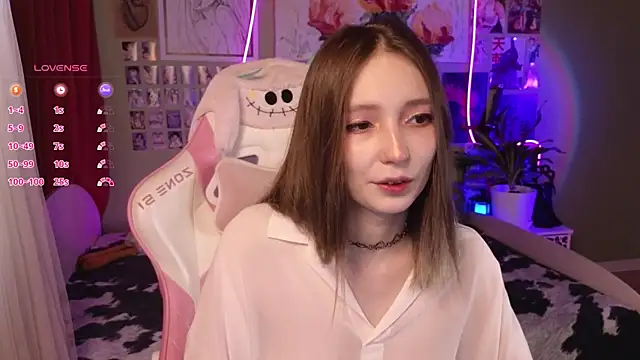Snapshot of Evie_Ro chatting on 1, 5, 2026 Evie Ro online show from 1, 5, 2026