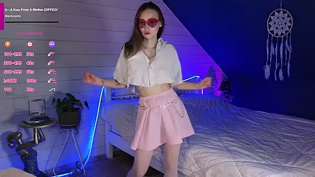 Evie Ro online show from 6, 7, 2026