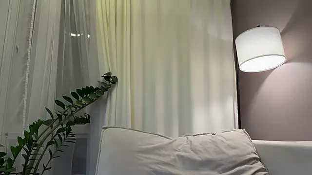 mommy nadin online show from 5, 10, 2025