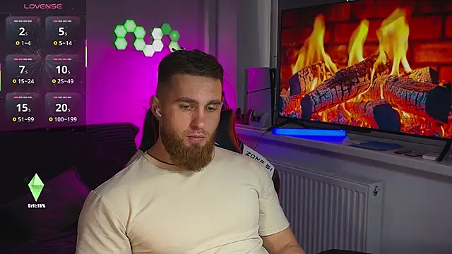 Snapshot of Sweeet__boy chatting on 13, 4, 2026 Sweeet boy online show from 13, 4, 2026