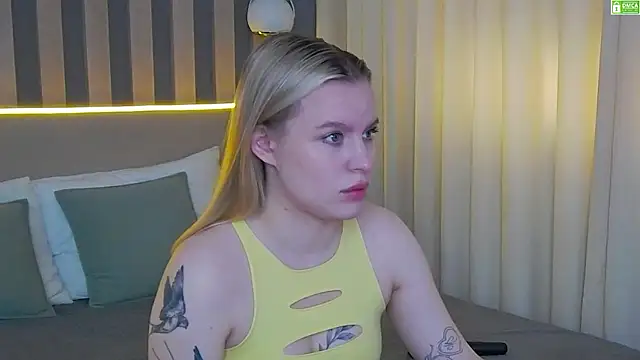 Snapshot of AmaliaBell chatting on 13, 5, 2026 AmaliaBell online show from 13, 5, 2026