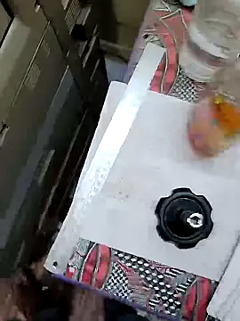 u wan me online show from 28, 2, 2025