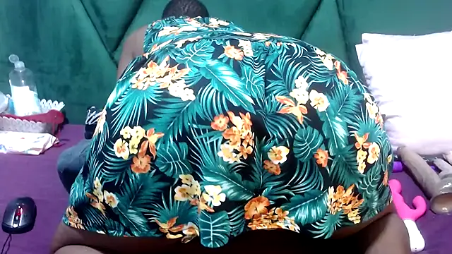 graciousxxx online show from 19, 4, 2026