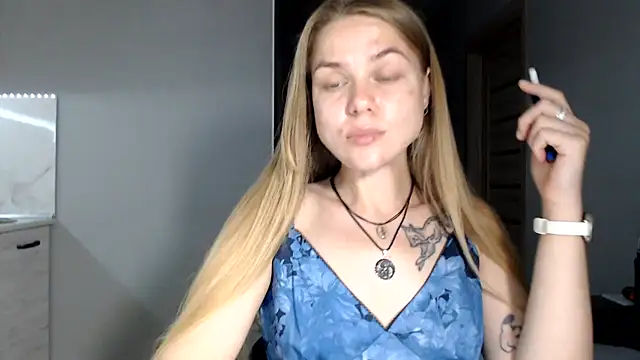 Snapshot of Sunbeam_ chatting on 12, 6, 2026 Sunbeam online show from 12, 6, 2026