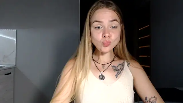 Snapshot of Sunbeam_ chatting on 25, 6, 2026 Sunbeam online show from 25, 6, 2026