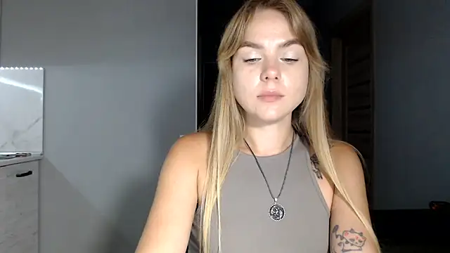 Snapshot of Sunbeam_ chatting on 3, 8, 2026 Sunbeam online show from 3, 8, 2026