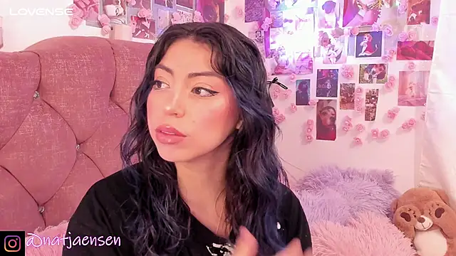 Snapshot of natalie_jaensen chatting on 18, 2, 2025 natalie jaensen online show from 18, 2, 2025