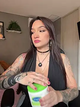 Snapshot of DaniDusan_ chatting on 30, 4, 2026 DaniDusan online show from 30, 4, 2026