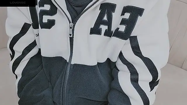 Sophie Secret online show from 25, 12, 2024