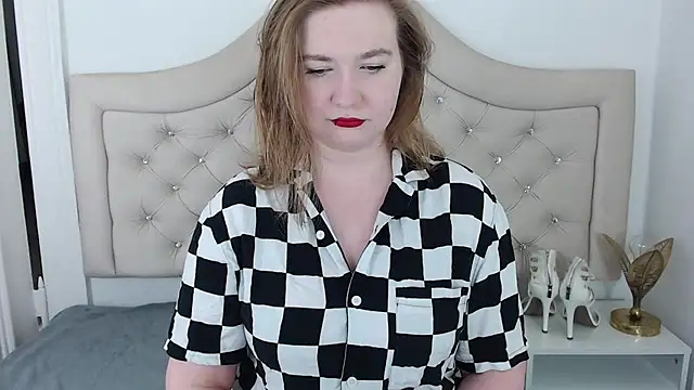 LaraDream online show from 30, 1, 2025