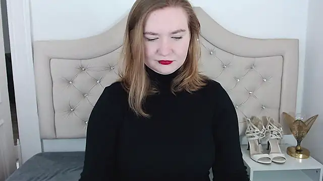 LaraDream online show from 9, 2, 2025