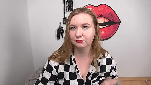 LaraDream online show from 4, 10, 2025