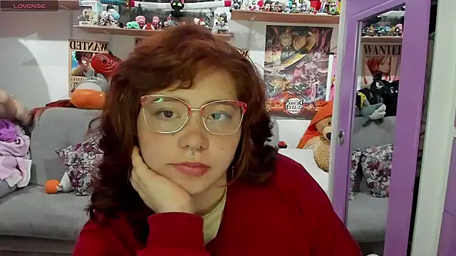Snapshot of soficammy chatting on 12, 12, 2024 soficammy online show from 12, 12, 2024