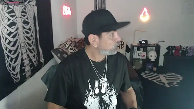 soyelcarlitos  online show from 15, 6, 2026
