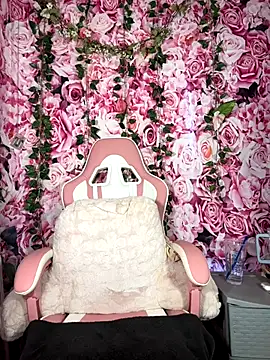 mismialove online show from 19, 10, 2025