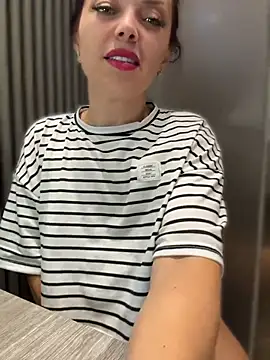 Snapshot of Kate_Joy chatting on 14, 7, 2026 Kate Joy online show from 14, 7, 2026