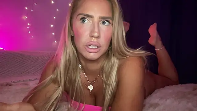 Fitnessbabe69 online show from 21, 10, 2025